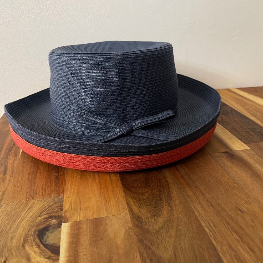 2 Pieces Liz Claiborne Villager Hats Navy and Salmon Summer Brimmed Hats